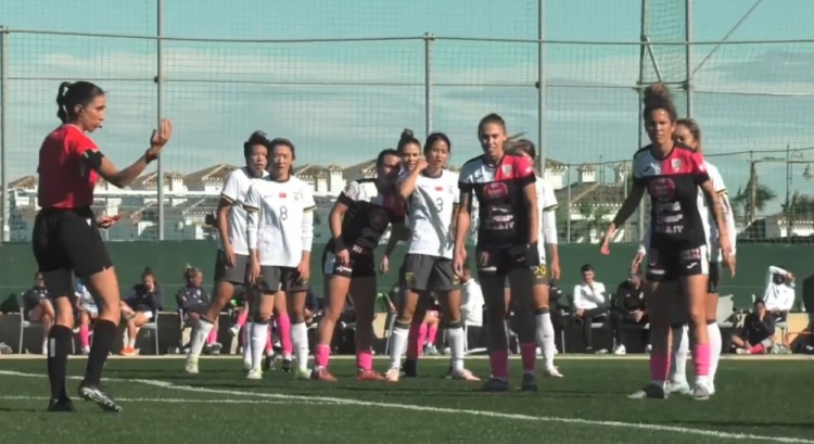  唐佳麗梅開二度、邵子欽破門，中國女足3-2擊敗Alhama俱樂部女足