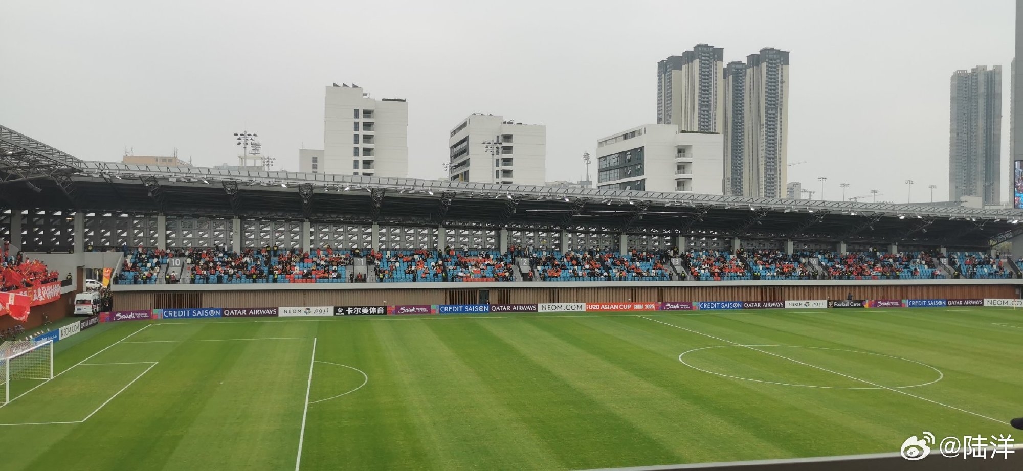  180賣2000??？國青賽前現場空座不少，此前開票1分鐘內秒售罄