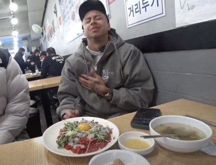  你的林皇，生食之王！林加德在韓國嘗試吃活章魚