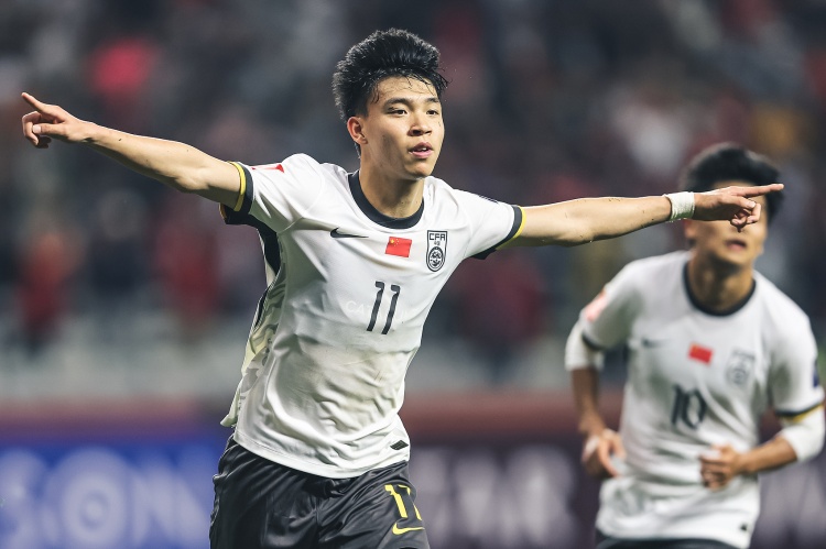  北青體育：18歲“跳級生”王鈺棟有望進入國足客戰沙特名單！
