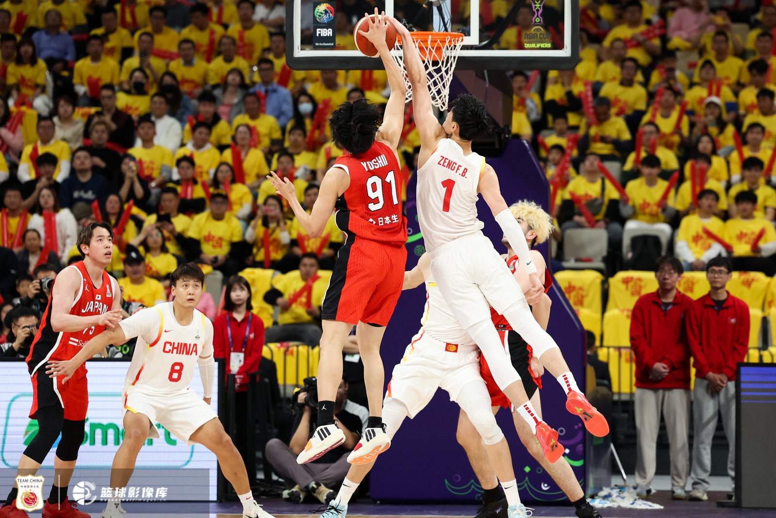  中國男籃內外開花 曾凡博攻防一體在線 中國大勝日本42分！